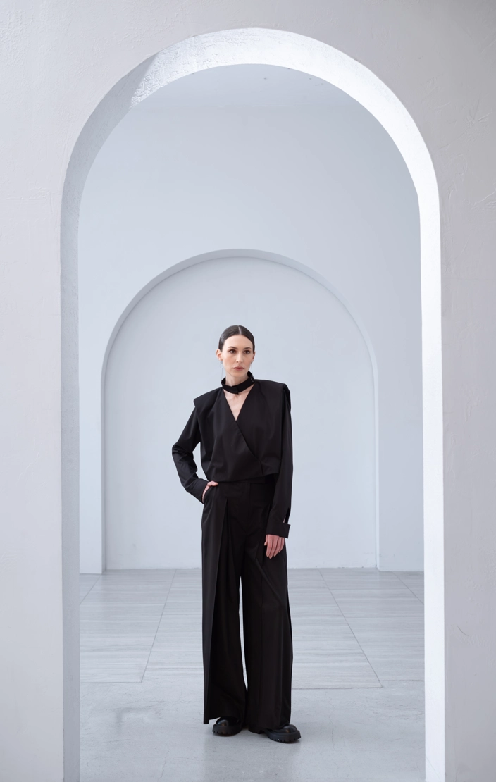 Брюки с декоративной отстрочкой