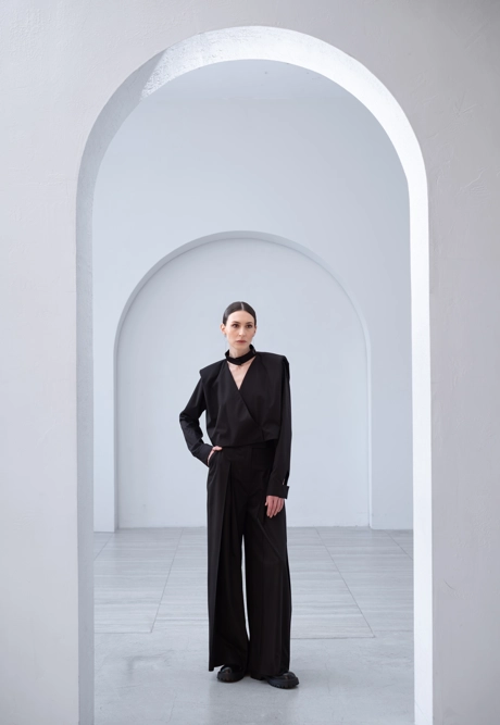 Брюки с декоративной отстрочкой - фото 2