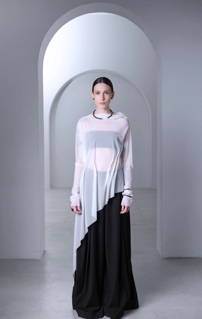 Лонгслив асимметричный