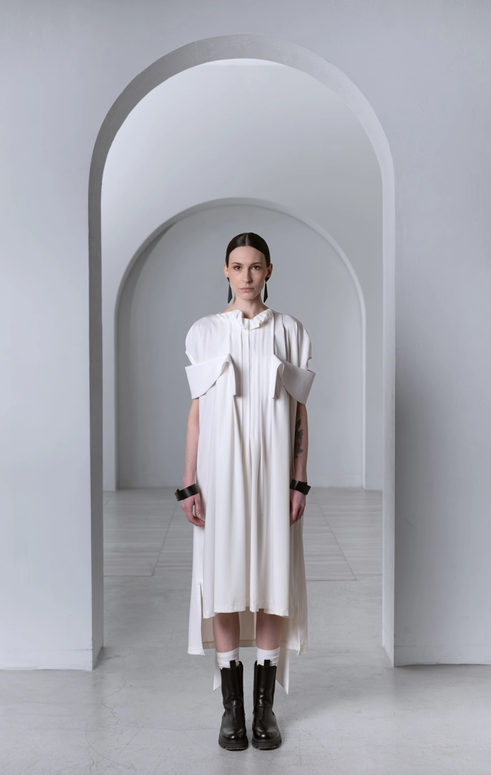 Платье с мини-крыльями